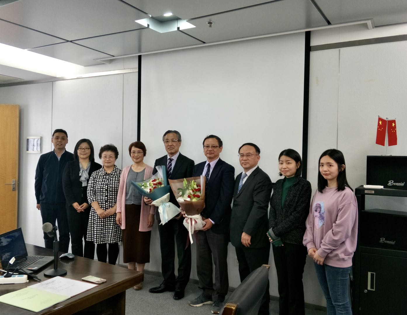 研讨会上,吾妻重二教授与沈国威教授分别发表了题为"朱熹与'三纲五常'